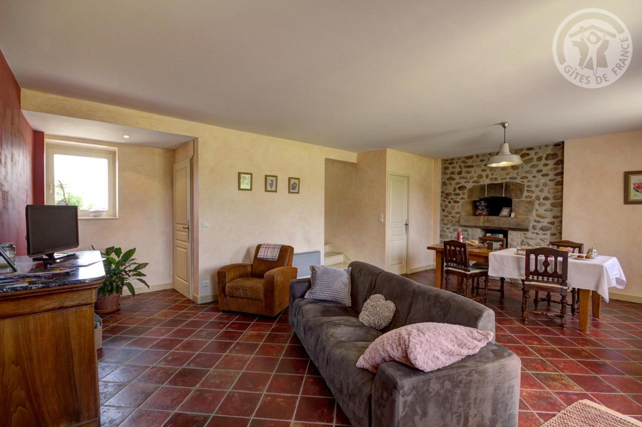 Chambres D'Hotes Ondine Et Igor Saint-Marcellin-en-Forez 외부 사진